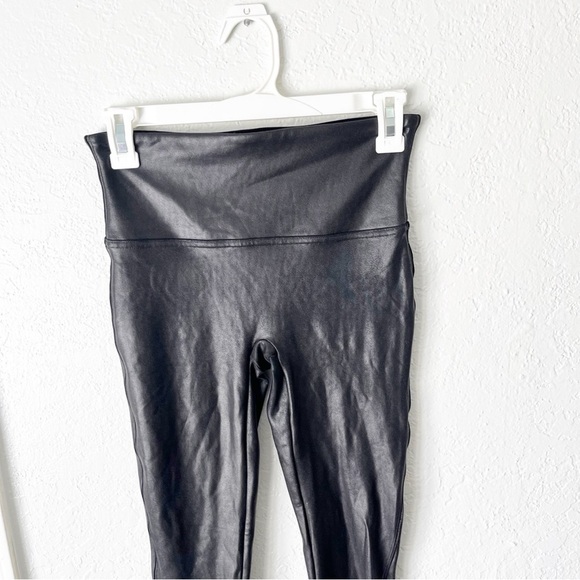 Spanx Leggings Women's Medium SPANXshape Faux Leather Skinny Stretch - Picture 4 of 8